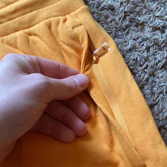 Mens Fabletics Shorts - Picture 4 of 5